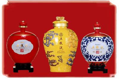 佛山市顺德烟酒回收五粮液各种摆件.jpg